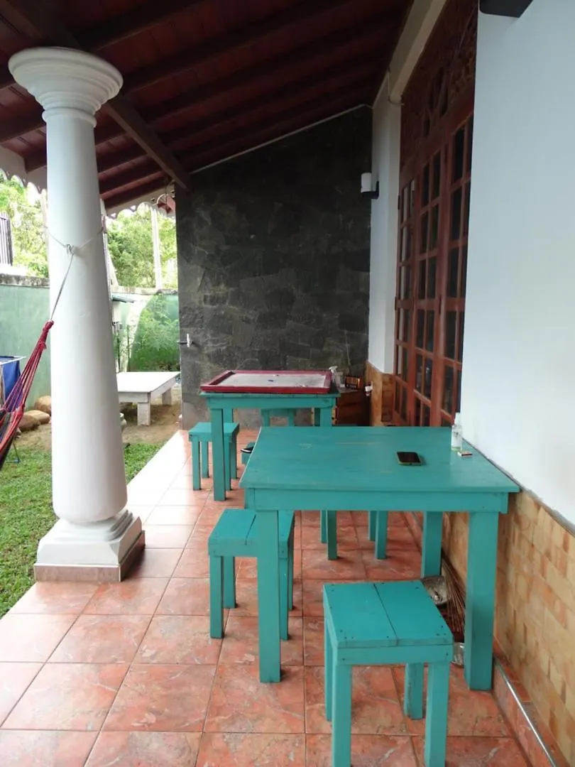 Ceylon Glory Hostel Negombo